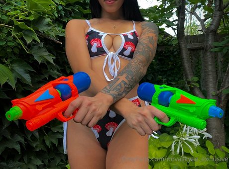 novaskyee exclusive kostenlose porno galerien