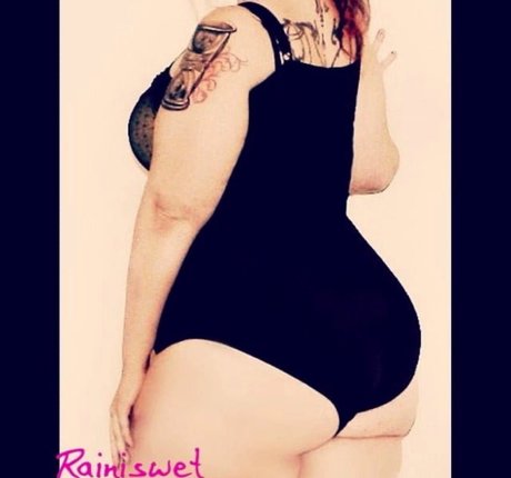 RainIsWet pornostar hd galerie