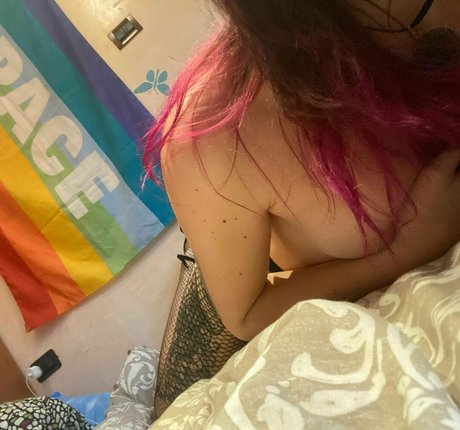 naamah of model schöne archiv