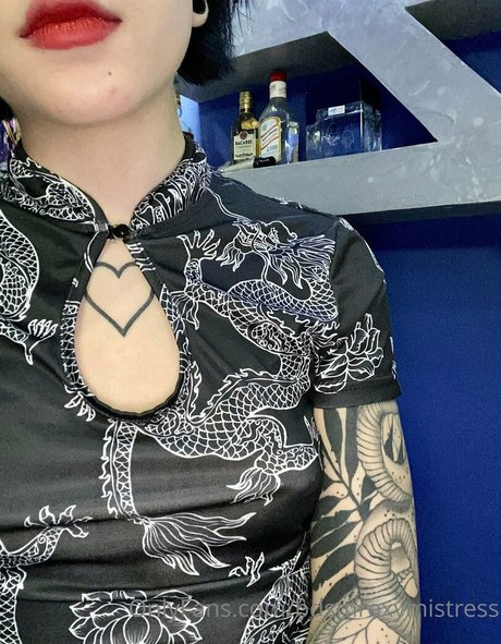 bdsmroxymistress erwachsene nackte foto