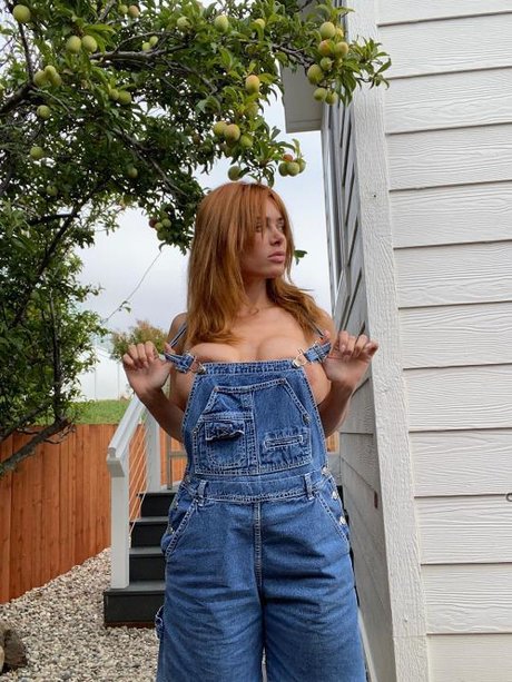 amateur asian onlyfans erotic pic