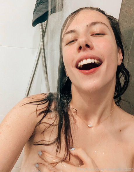 maecartia free pornstar photos