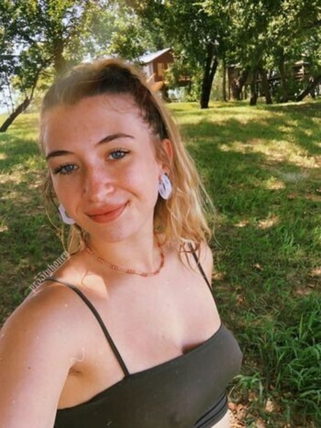 Pr33tyhoney sex pornstar pictures