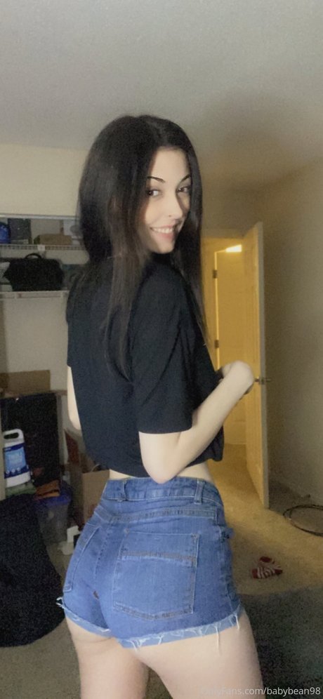 AmbryDear_ nude model galleries