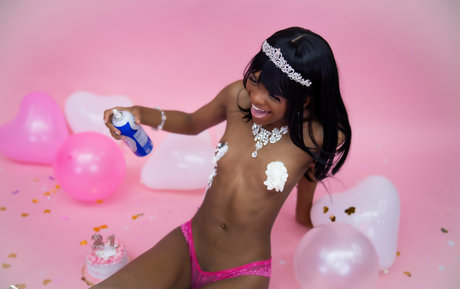 curvy onlyfans erotic pictures