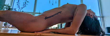 GypsyHippieVault sexy model pictures