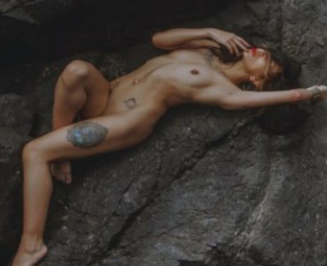 Thc siren hot actress image