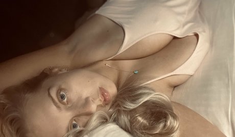 milf trans onlyfans art xxx image