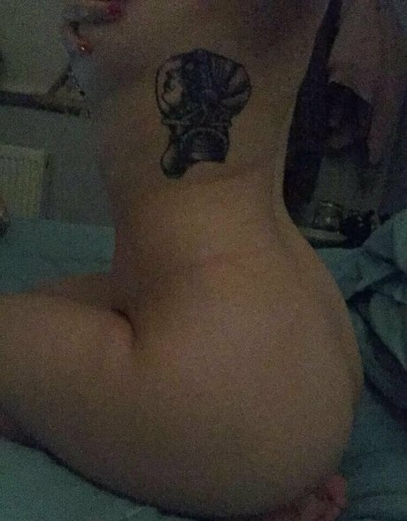 cute ass onlyfans porn image