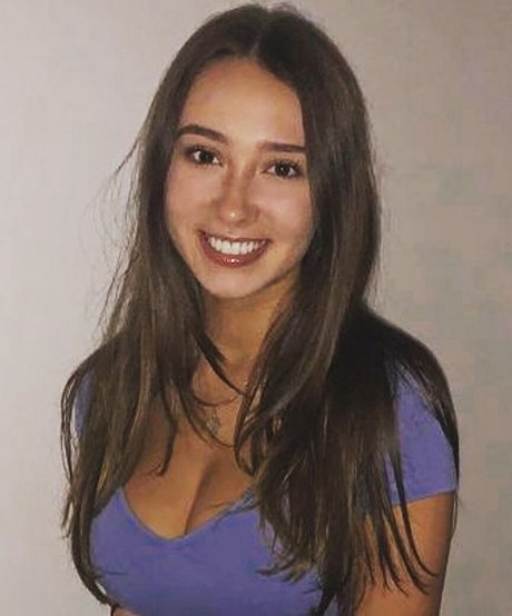 Issy H model best pictures