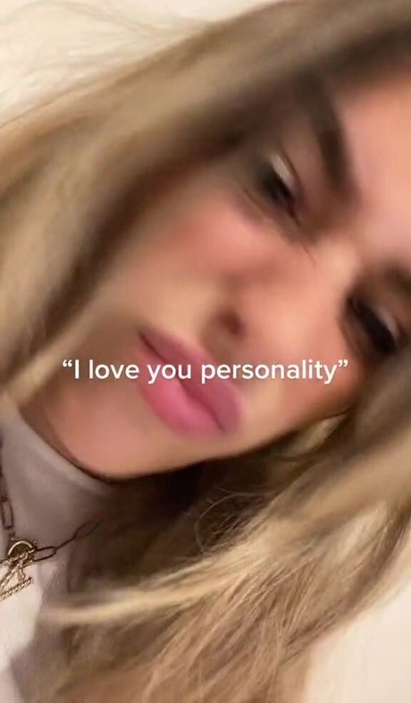 Nell H exclusive actress image