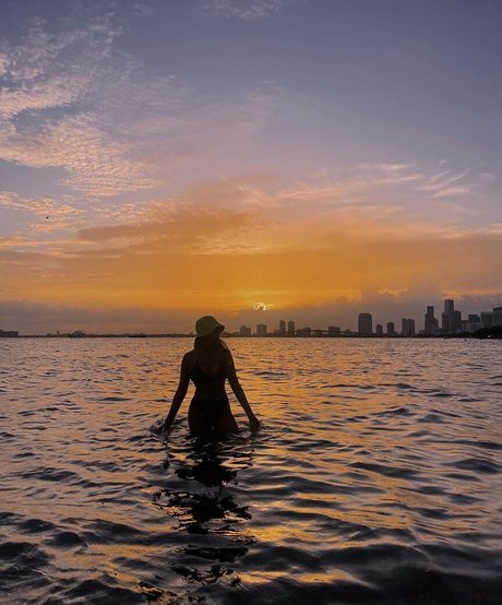 huge shemale onlyfans erotic img