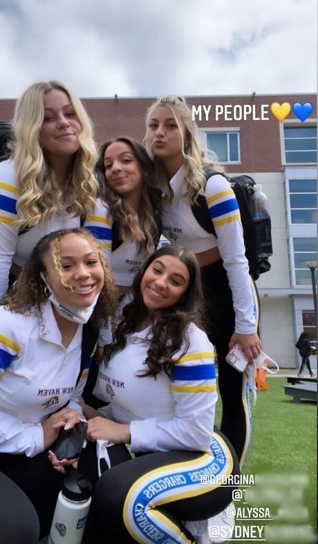 petite bbc onlyfans hot naked pic