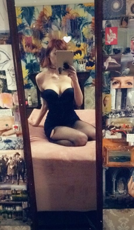 denriundies hot star img