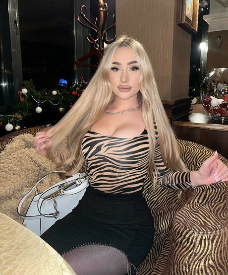 BlondieLana star top images