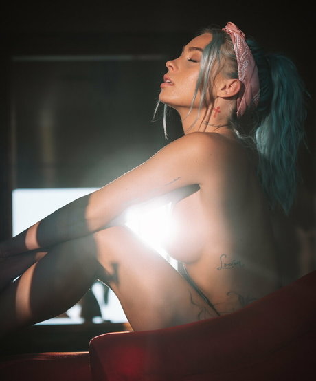 stylesmag model pornographic gallery