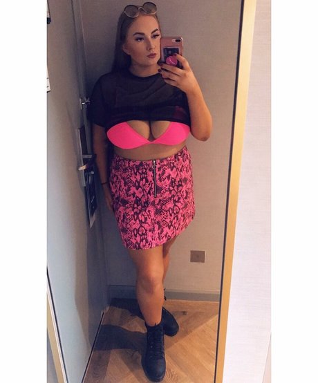 Lucy Whittingham beautiful model archive