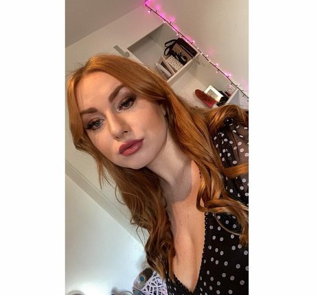 Lucy Whittingham adult star photo