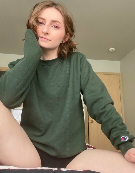 xkatiexxxpremium star nude picture