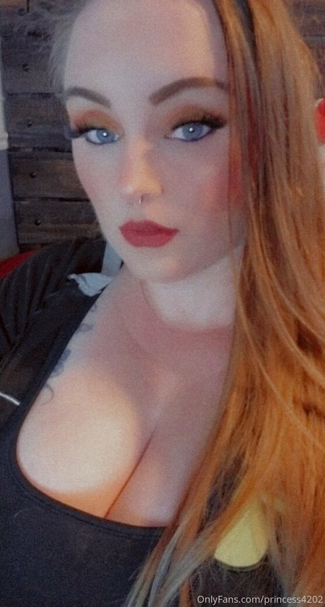 princess4202 pornographic model photo