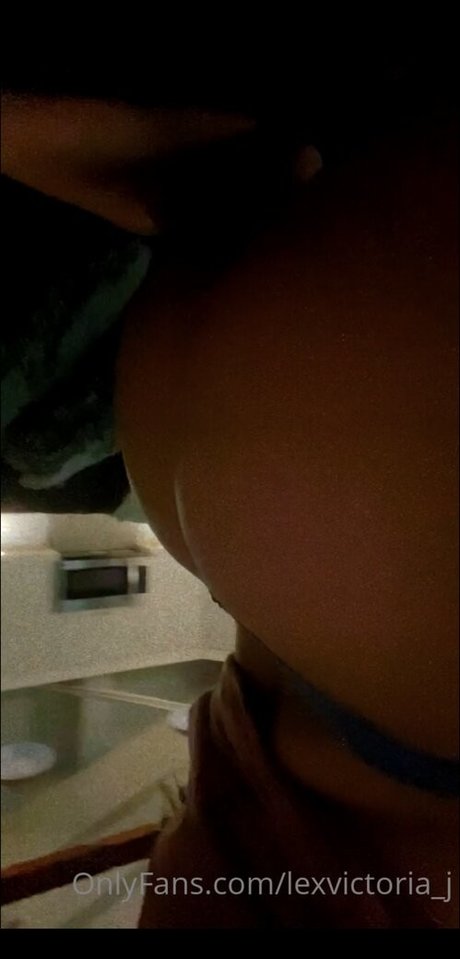 lexvictoria j model erotic picture