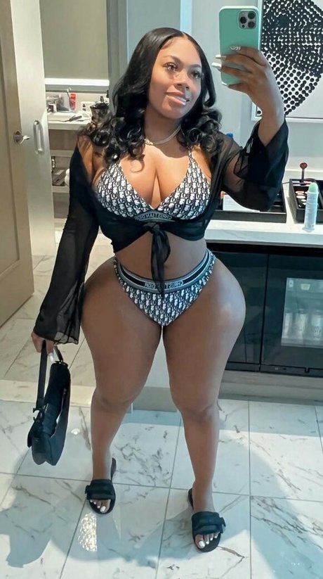 IAmThomasina top actress gallery