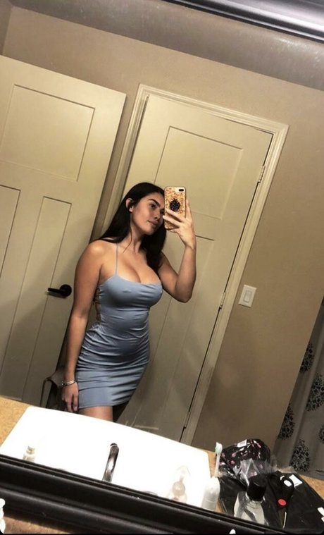 pregnant onlyfans hot naked picture