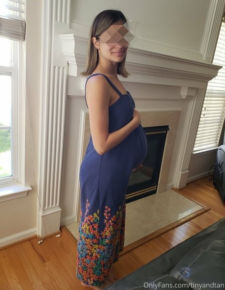 Tiny And Tan naked pornstar picture