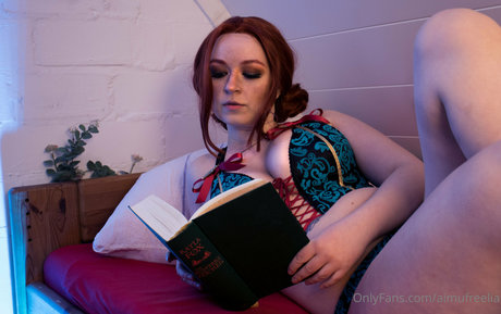 aimufreelia pretty actress photo