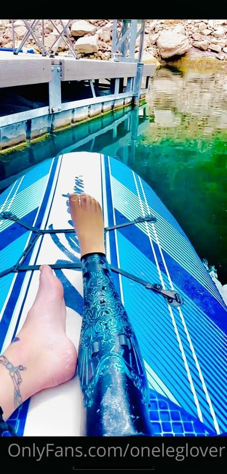 oneleglover model sexy photos