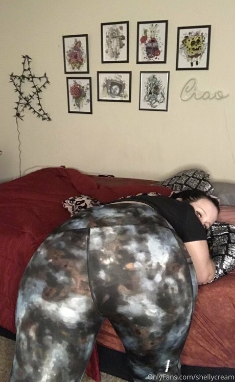 shellycream model perfect pictures