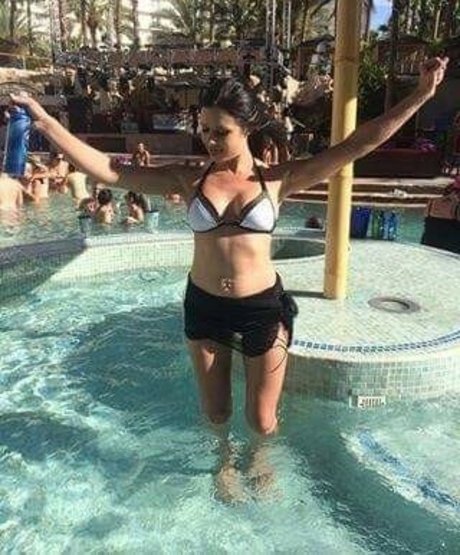 black naked onlyfans hot pictures