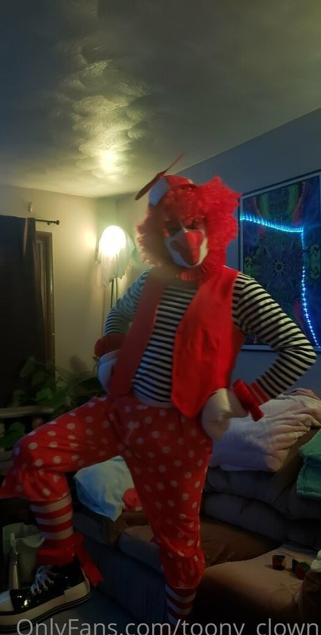 toony clown erotic actress pictures