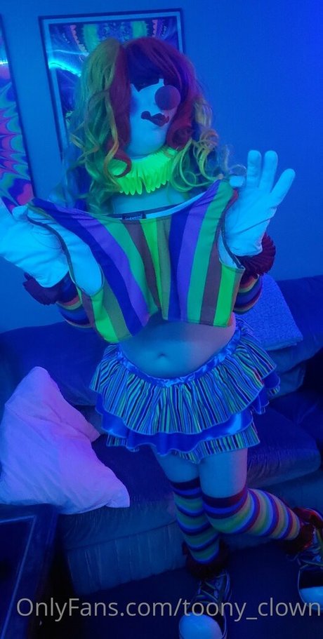 toony clown hot actress images
