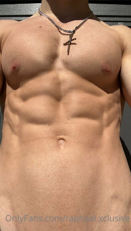 nocapraph naked model pictures