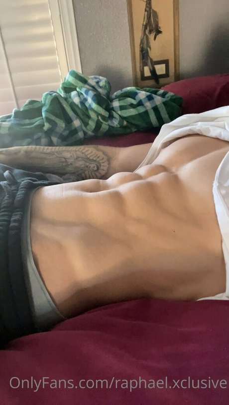 nocapraph naked model pic