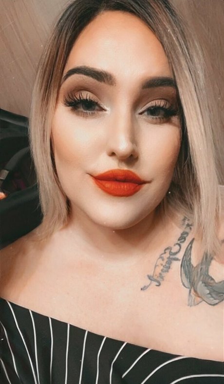 luxxxstone pretty model galleries