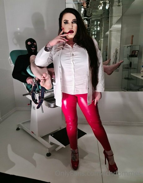 trans girl onlyfans nude images