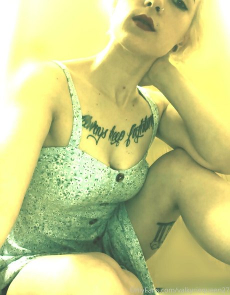 valkyriequeen27 top model picture