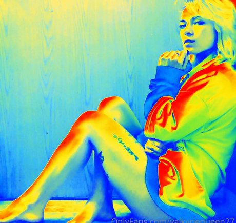 valkyriequeen27 erotic star image