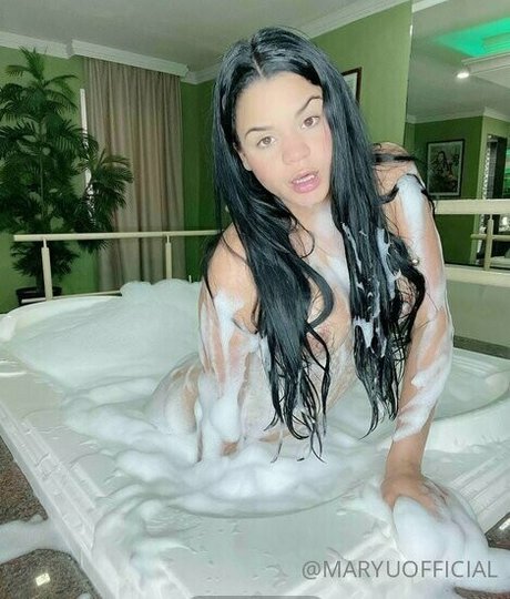Maryuofficial pornstar exclusive pictures