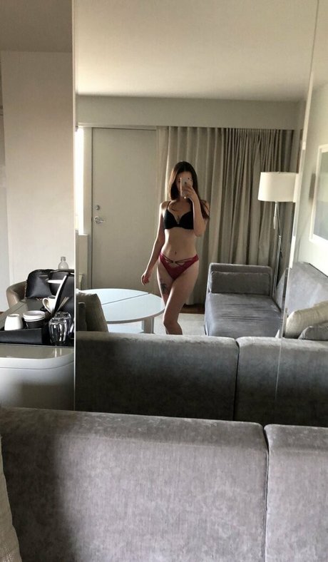 megariley sex model img