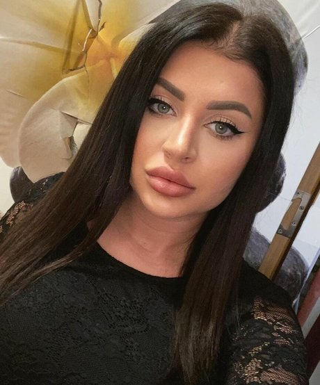 elena csb erotic actress pic