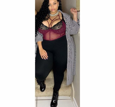 Jasmine Gunn free actress image