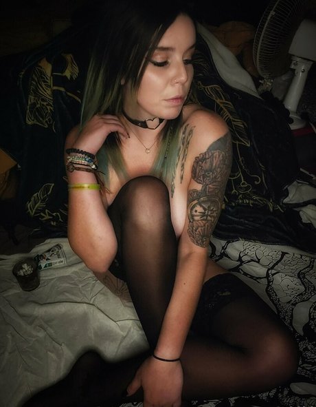 mysteriousmoon erotic pornstar picture