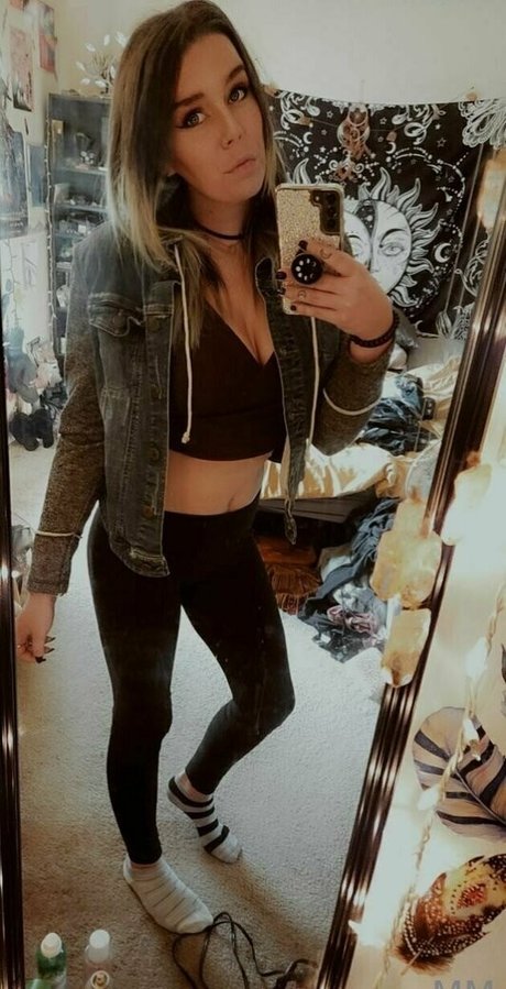 mysteriousmoon erotic star pics