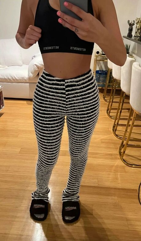 teen young onlyfans free nude image