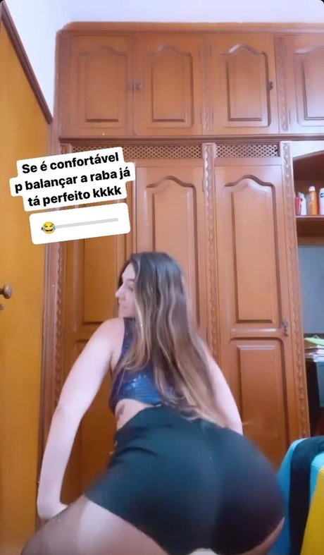 Carolzinha actress photos