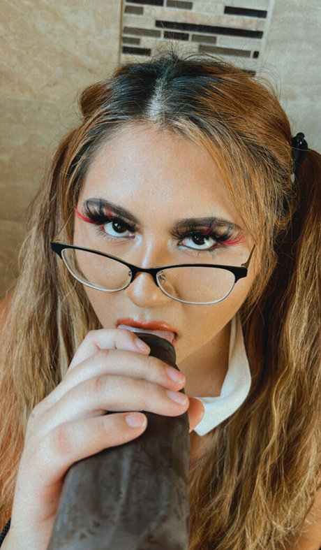 lesbian feet onlyfans nudes photos