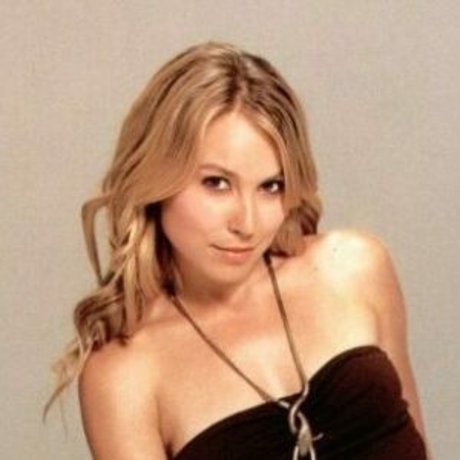 Sarah Carter beautiful actress] photo